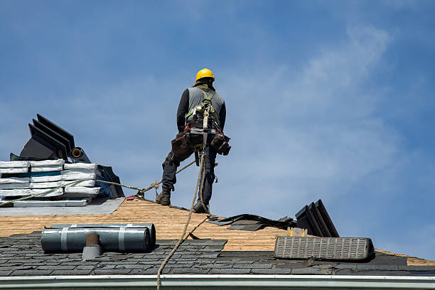 Professional Gutter Installation technician working in Magnolia, IA